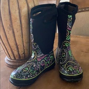BOGS snow boot